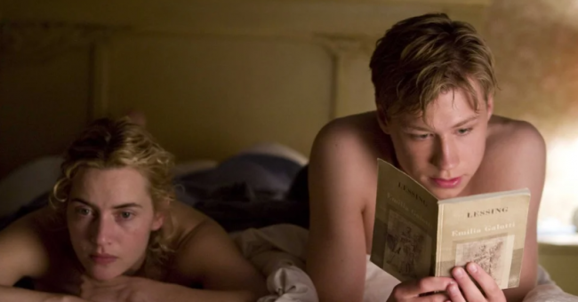 Почему многие мужчины обожают женщин постарше — Психология