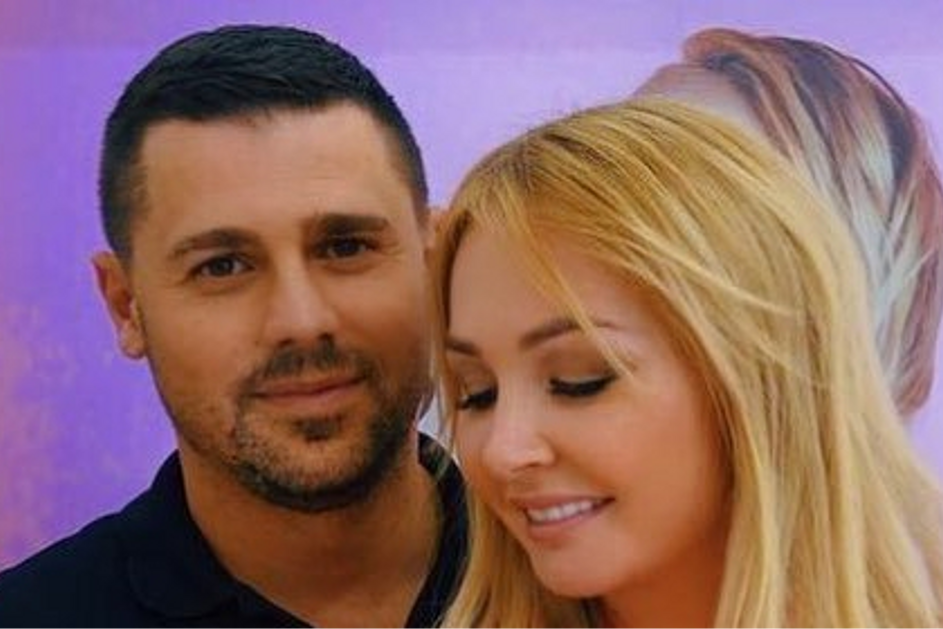 Просторная гостиная, два санузла, и море рядом: Сергей Пынзарь заселил маму в квартиру в Турции