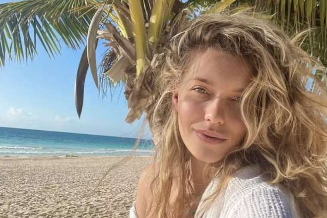 Тодоренко оставила больного мужа в Москве и улетела на Мальдивы — Звезды