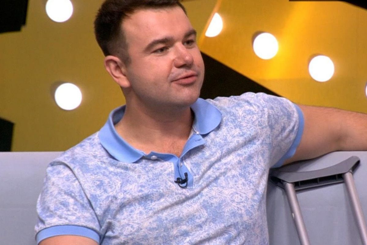 Полежайкин набросился на сбежавшую жену – Михаил Казаков, подробности, последние