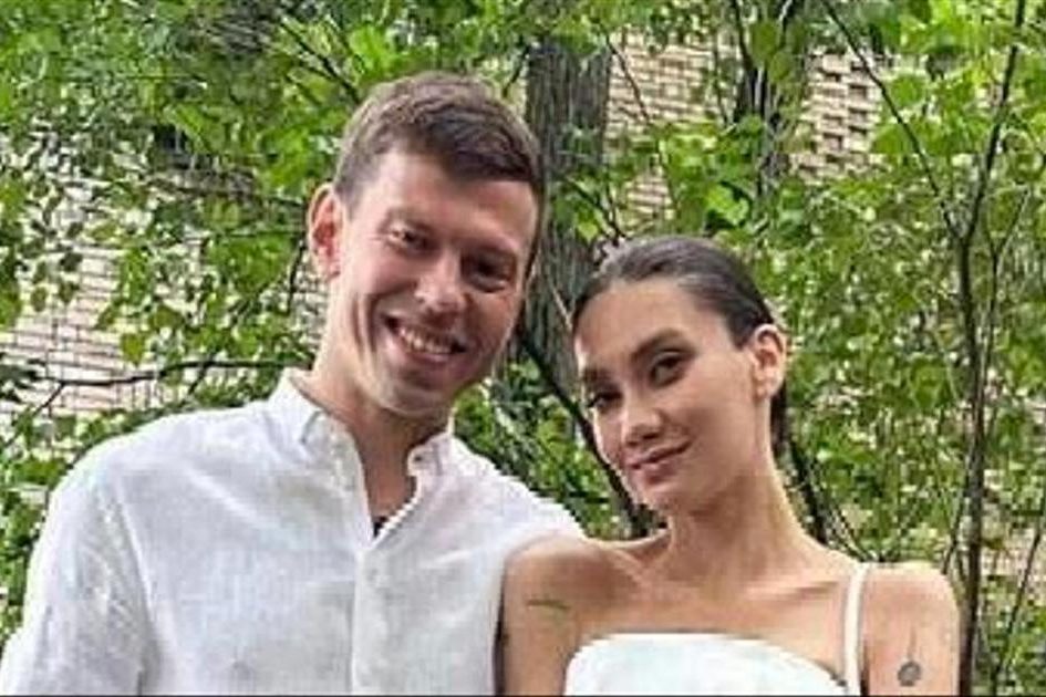 «Не оторвать глаз»: родившая два месяца назад жена Федора Смолова