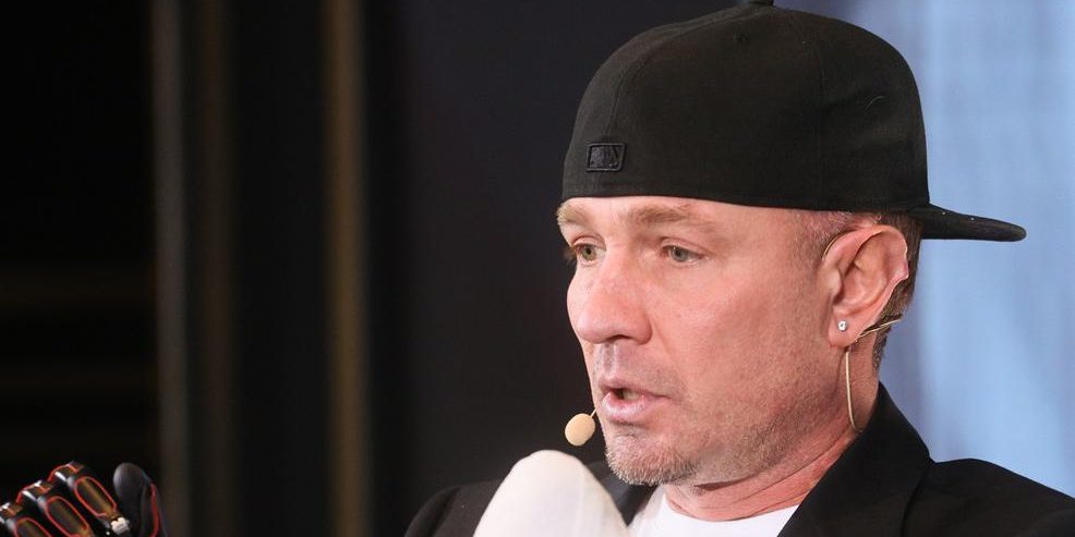 «Ни шагу на месте»: Костомаров вновь удивил фанатов — Звезды