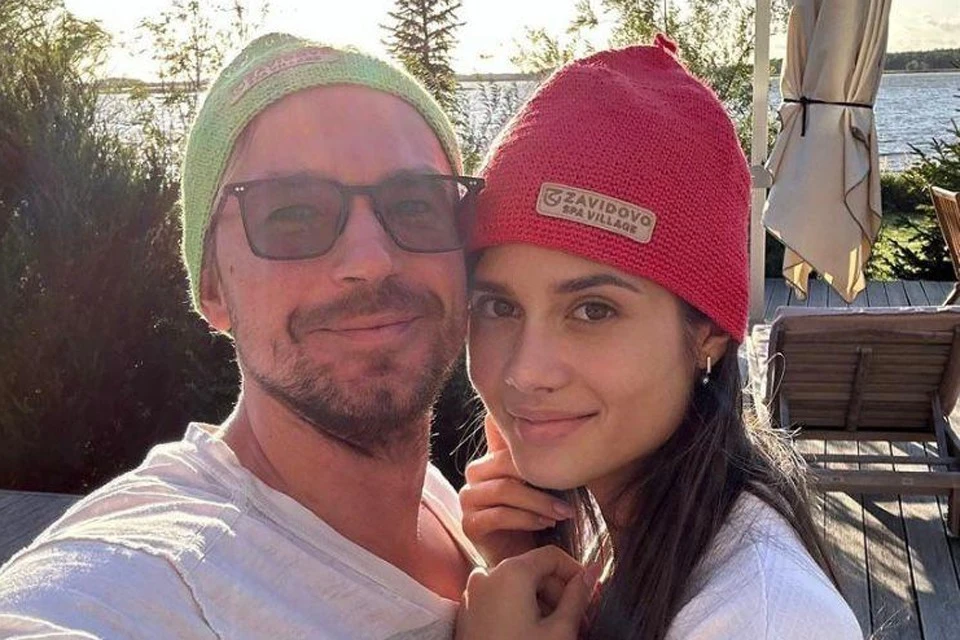 Александр Петров и его жена Виктория. Фото: соцсети.