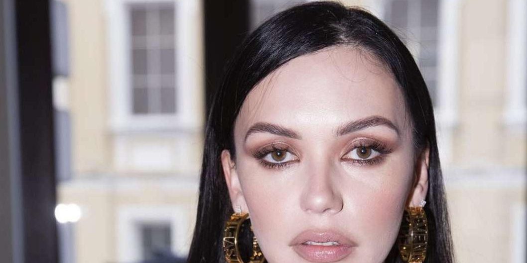 Серябкина вышла в свет в сильно прозрачном платье