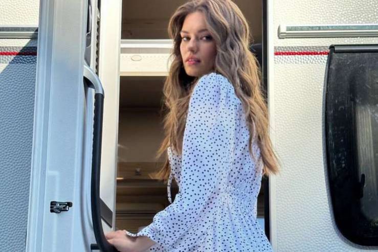 Директор Лианы Грибы высказалась о ее нападении на супругу Волкова