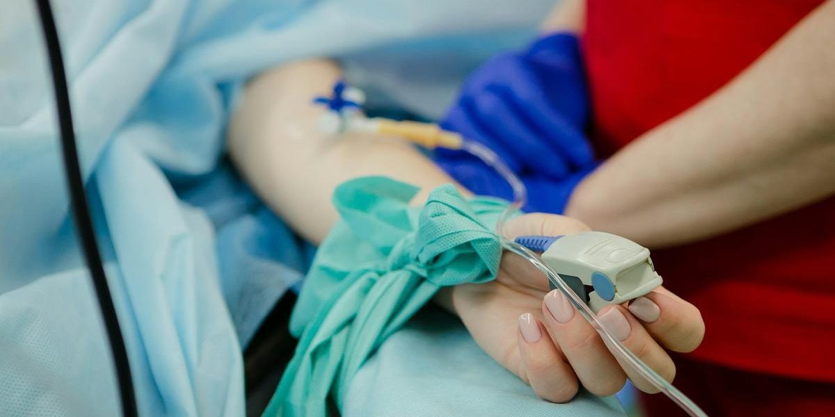 Российские ученые-медики заявляют, что изобрели прививку от рака