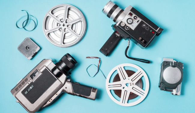 каких героев из советских фильмов не хватает в кадре? ::