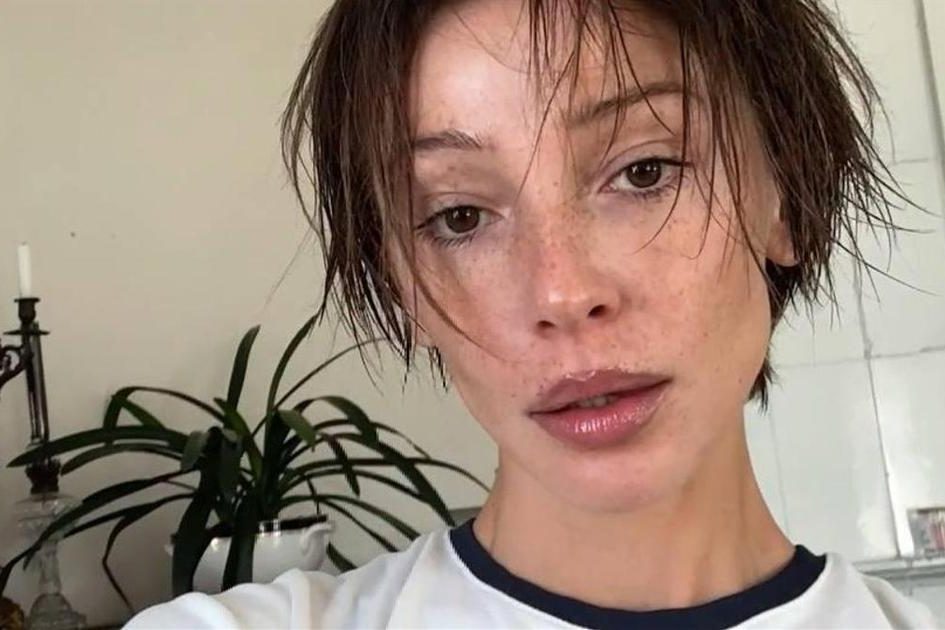 Пережил убийство брата, стал успешным фермером, воспитывает 8-летнюю дочь: кто