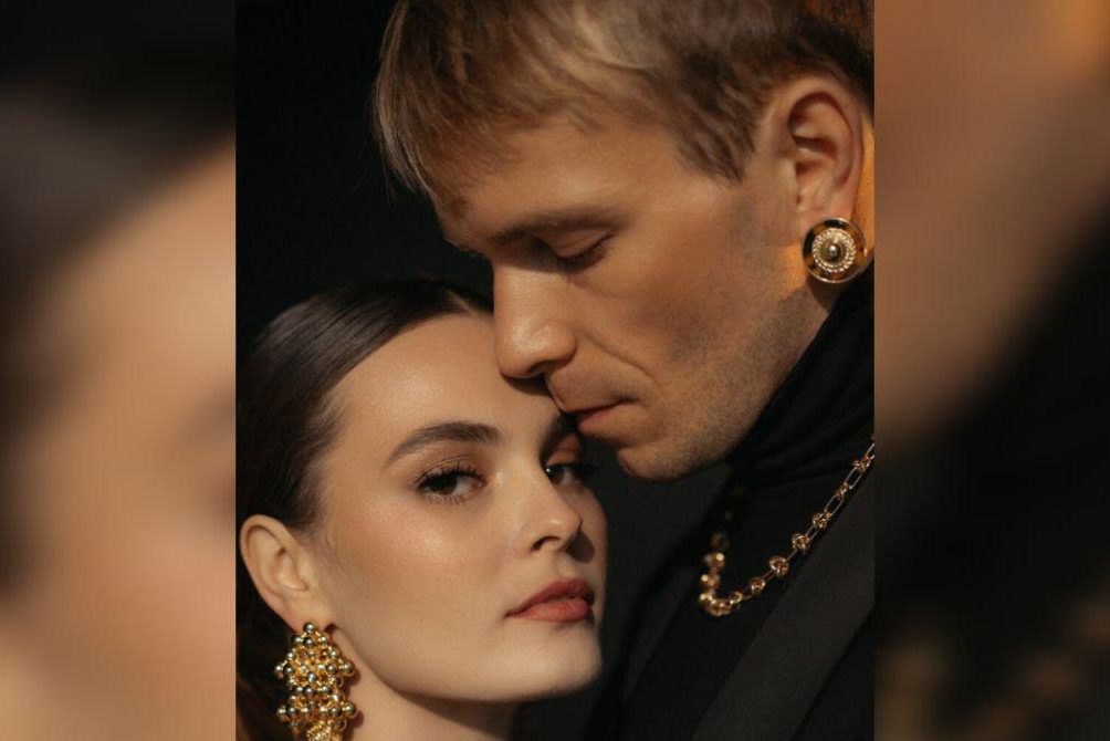 «Наши отношения завязались на дружбе»