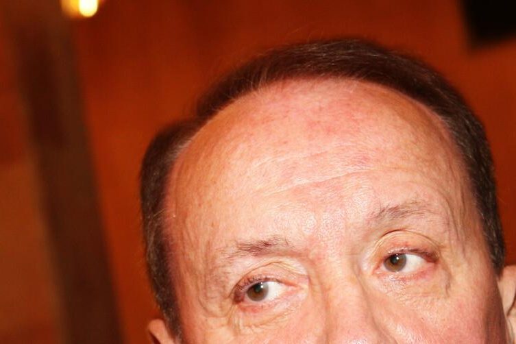 18-летняя внучка Александра Маслякова предстала в корсете и рваных джинсах