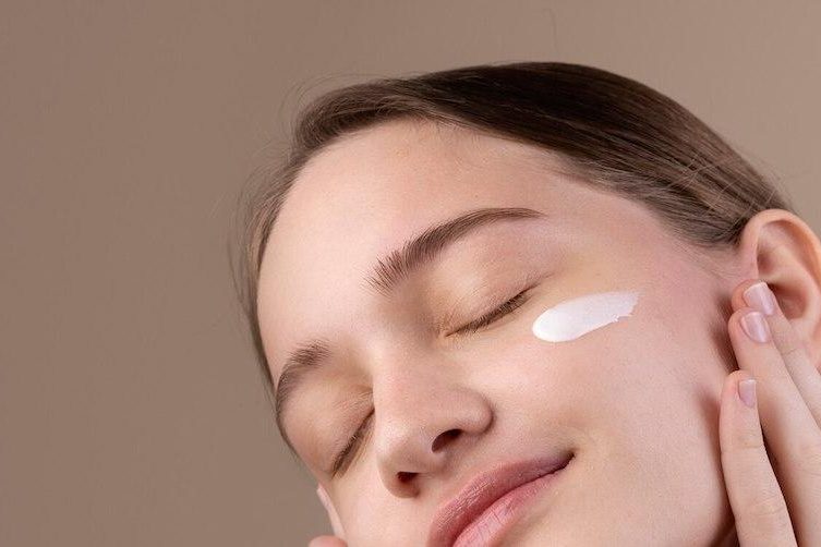 тройка главных компонентов в уходе за кожей 2024 года