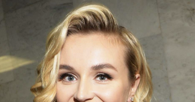 Полина Гагарина показала фанатам свой «ночной жор»