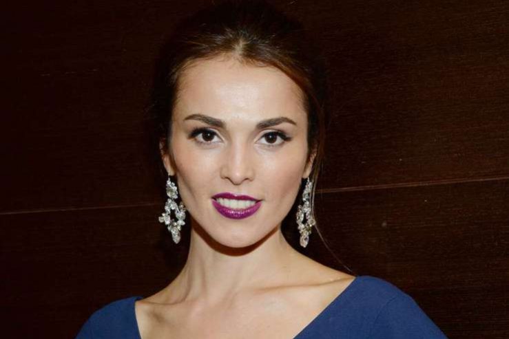 поклонники встревожены поведением Сати Казановой