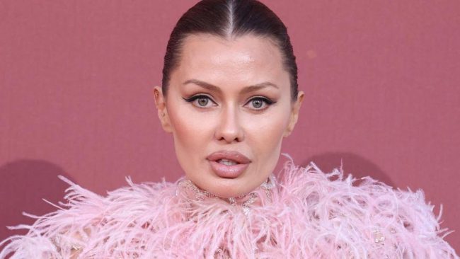 Боня обтянула фигуру перед свиданием с миллиардером, Перминова скучает по