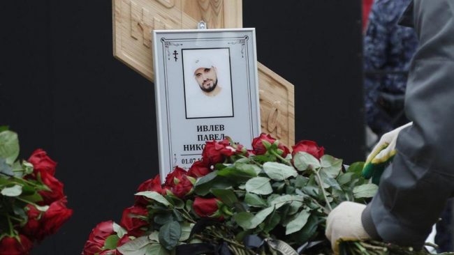 Фото могилы Паши Техника на Николо-Архангельском кладбище в Балашихе