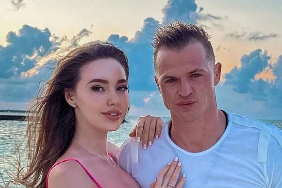 Анастасия Костенко опубликовала трогательное видео с признанием от Дмитрия Тарасова