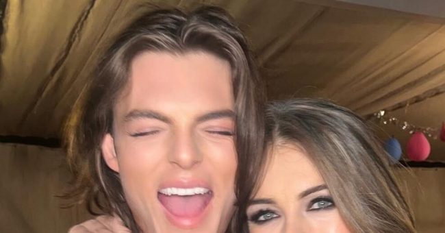 Сын Элизабет Херли «благословил» ее роман с отцом Майли Сайрус