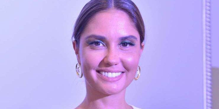 Муцениеце отправилась на отдых с дочерью и новым бойфрендом