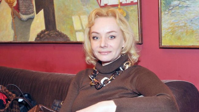 Потеряла родителей, дважды развелась, отдала деньги мошенникам: как живет дочь