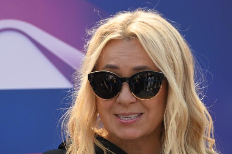 старшие сыновья Яны Рудковской окончили вуз