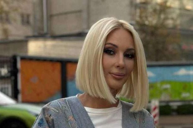 6-летнюю дочь Леру Кудрявцевой начали приобщать к домоводству