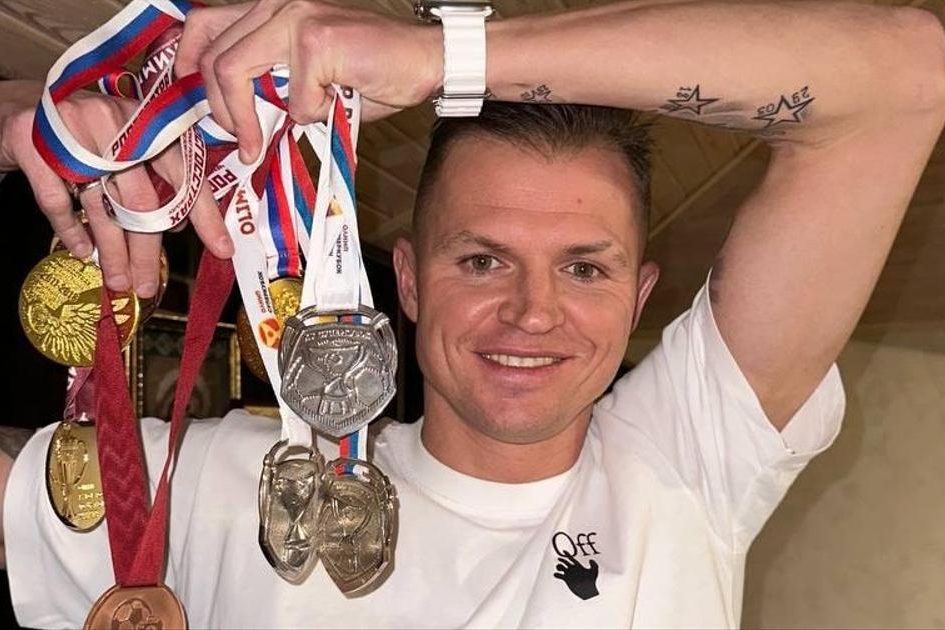 Тарасов запугивает моделей, которые показали переписку с ним: «Девочки могли