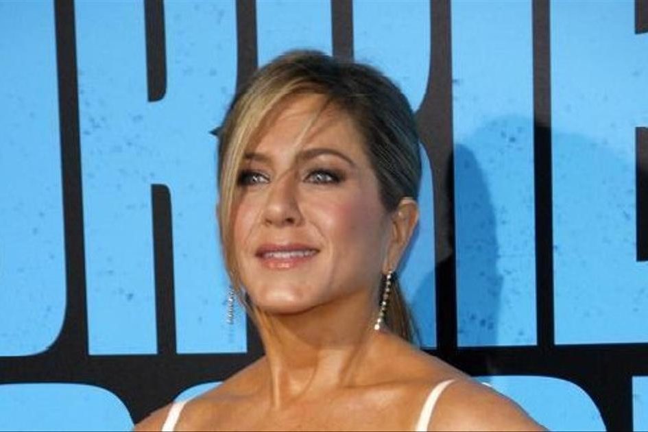 «Любовь моя!»: Дженнифер Энистон перестала скрывать роман с лайф-коучем Джимом