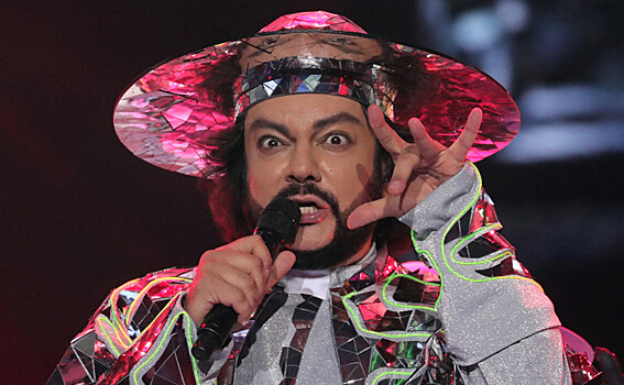 Киркоров назвал планку своим любимым спортивным упражнением