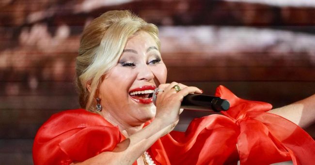 «На катафалке в день свадьбы кататься и икру черную тазиками