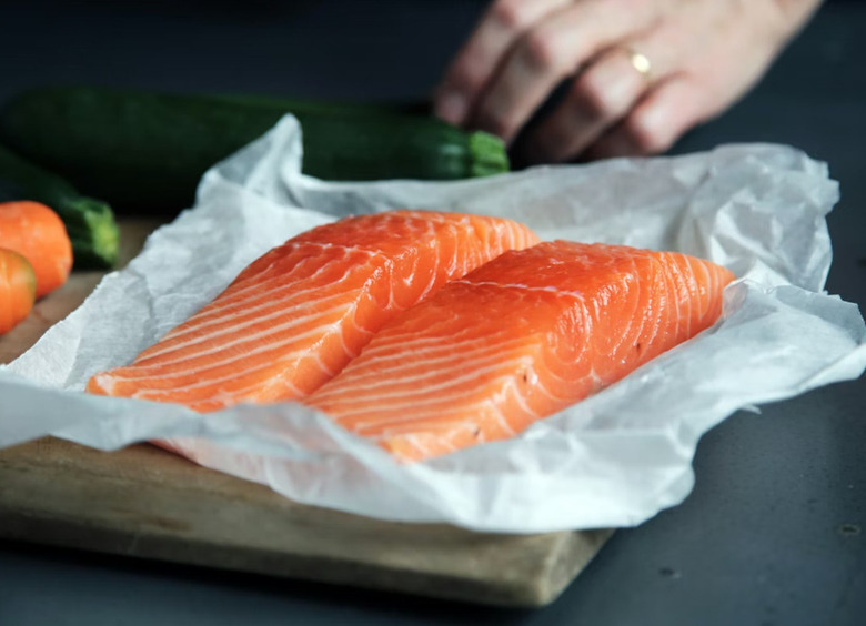 Рыбный день: 5 интересных рецептов с лососем на каждый день