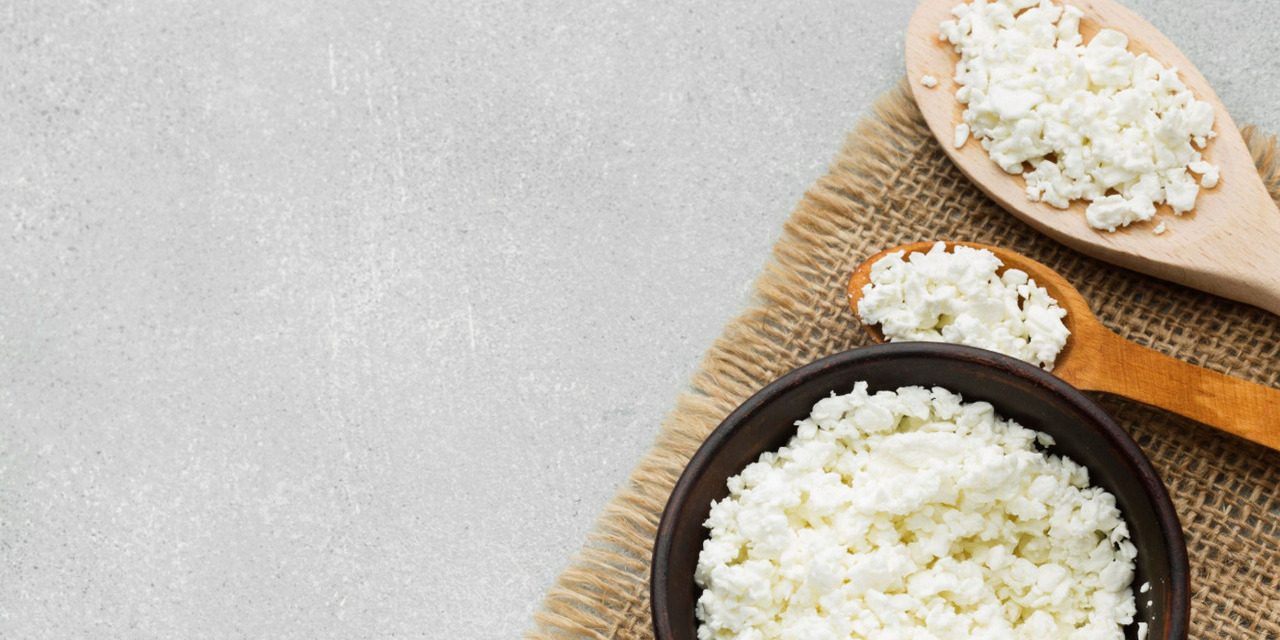 От завтрака до десерта: 5 небанальных рецептов с творогом от шеф-повара