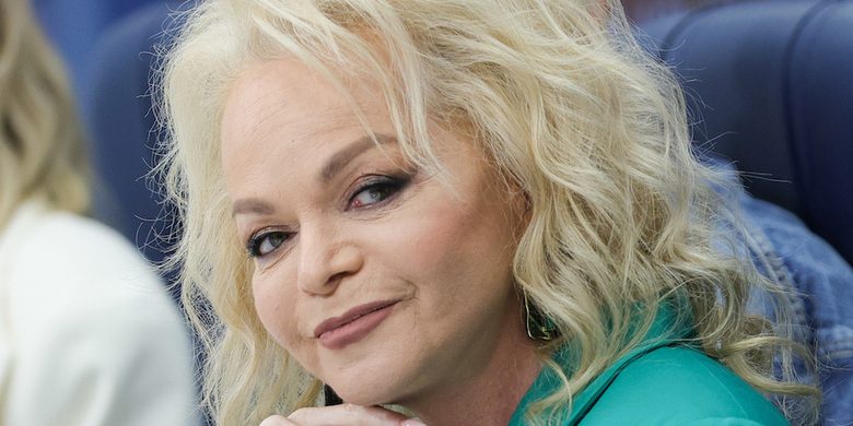 «Видимо, неровно дышит»: кто помогает Долиной после скандала с квартирой