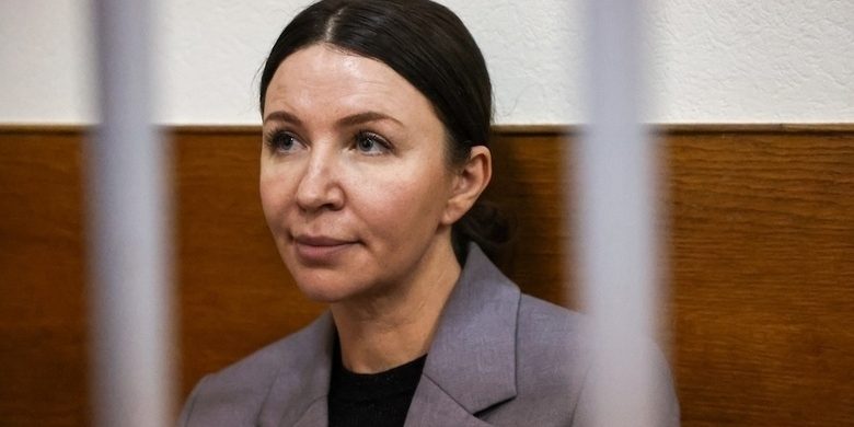 У семьи Блиновской забирают все: отец блогерши сделал заявление