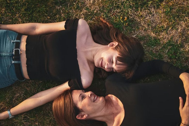 За себя и за маму: как принять женские родовые истории и почему это нужно