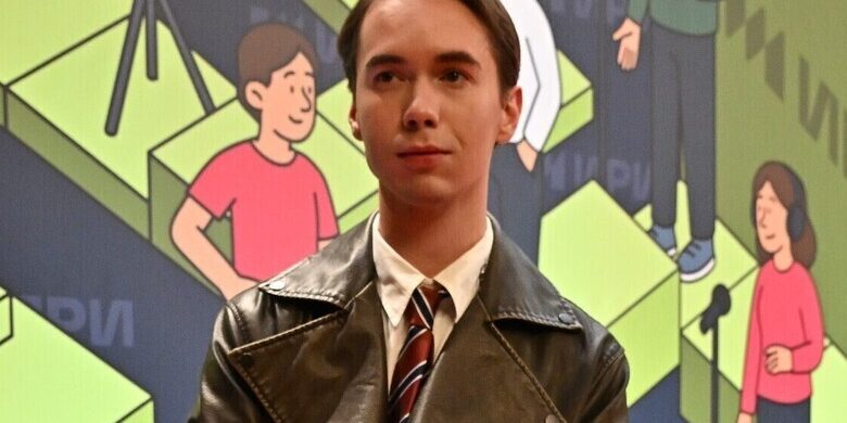 Актер Денис Власенко рассказал о тех, кто его «продвигает»