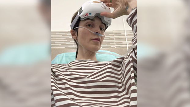 Сати Казанова пожаловалась на воспаление глаза