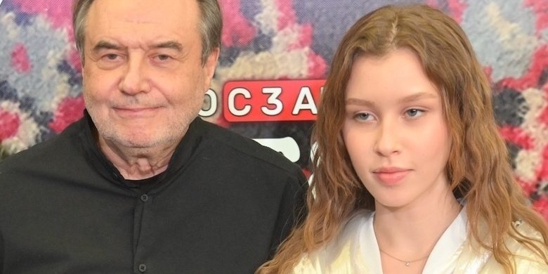 Алексей Учитель впервые отреагировал на слухи об учебе дочери: что он сказал —