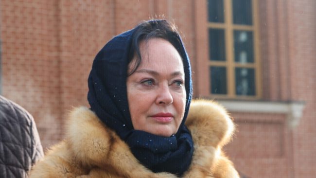 Исцелила от горя: Гузеева растрогала фанатов своей любовью к собаке Жуже —