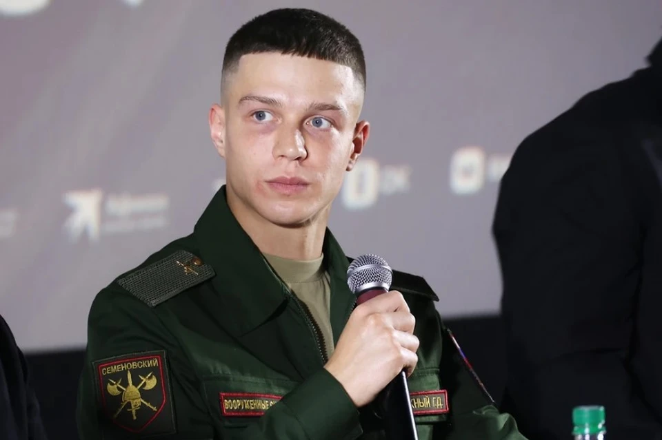Актёру Глебу Калюжному вручили медаль Твардовского, фото: АВРАМЕНКО Геннадий