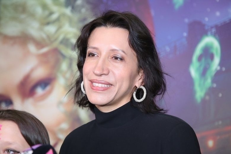 Елена Борщева взяла отчество панамского отца: «Официально Хулиовна!» — Звезды