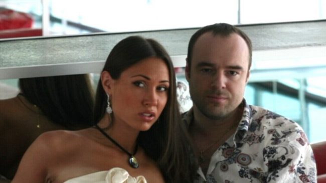 «Заело пластику»: Елена Товстик утомила соцсети жалобами на бывшего мужа —