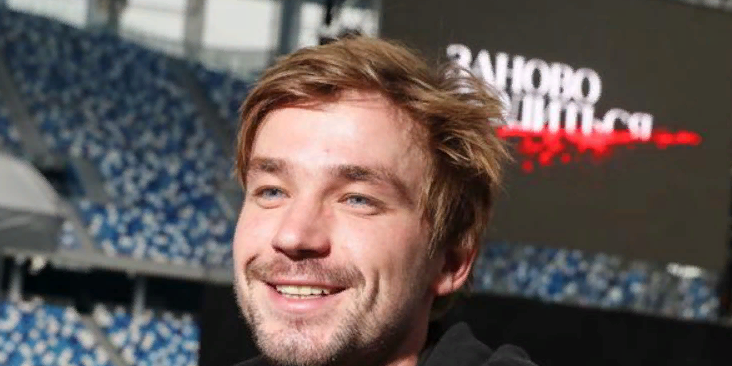 Интрига раскрыта: без работы Кристину Асмус пытается оставить Александр Петров